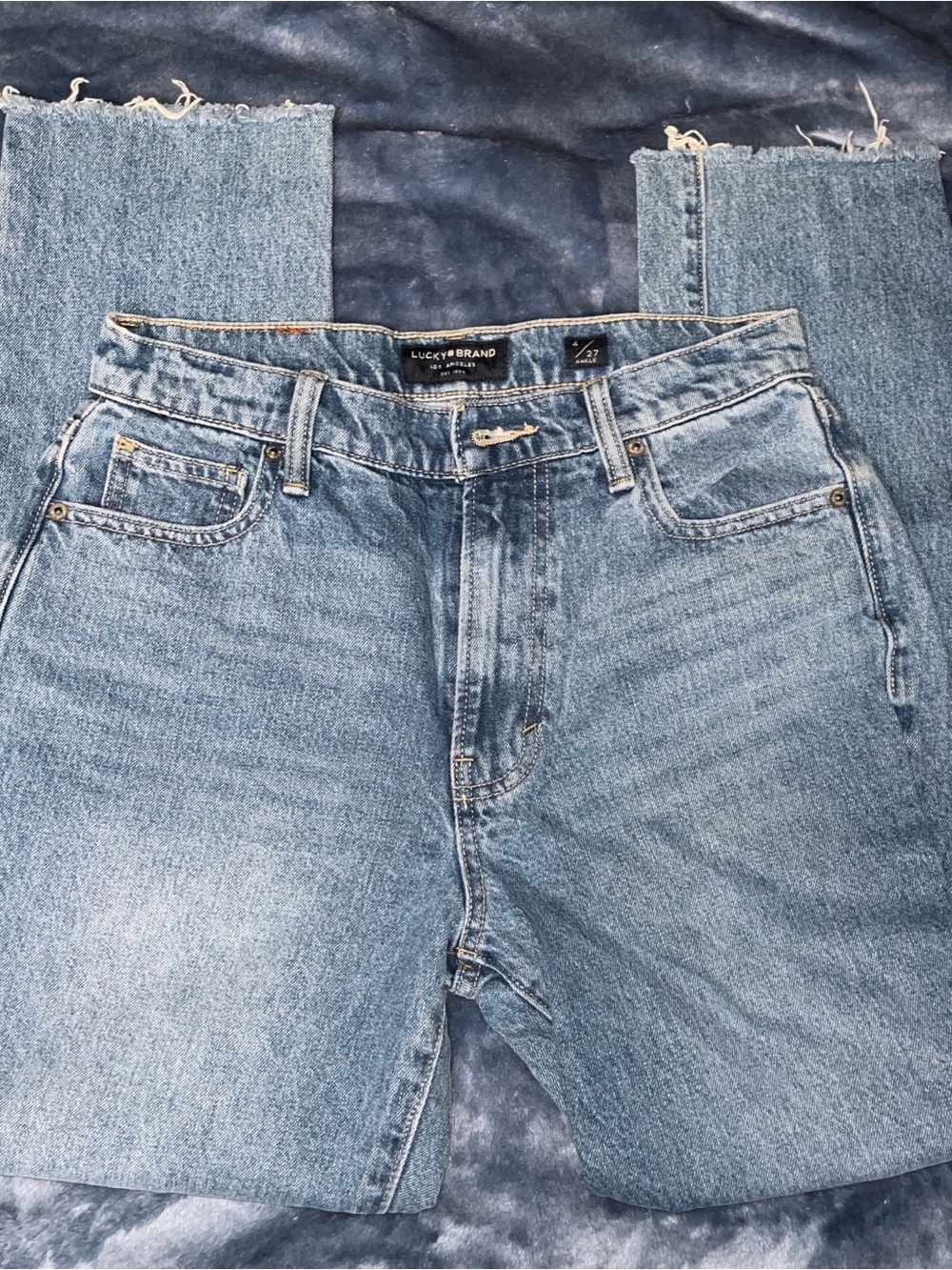 Lucky Brand Medium Blue Relaxed Jeans